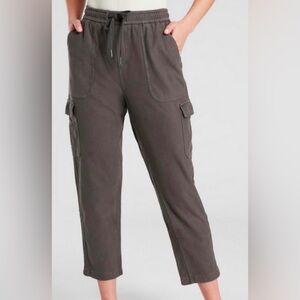 Athleta Farallon Cargo Jogger Size 16